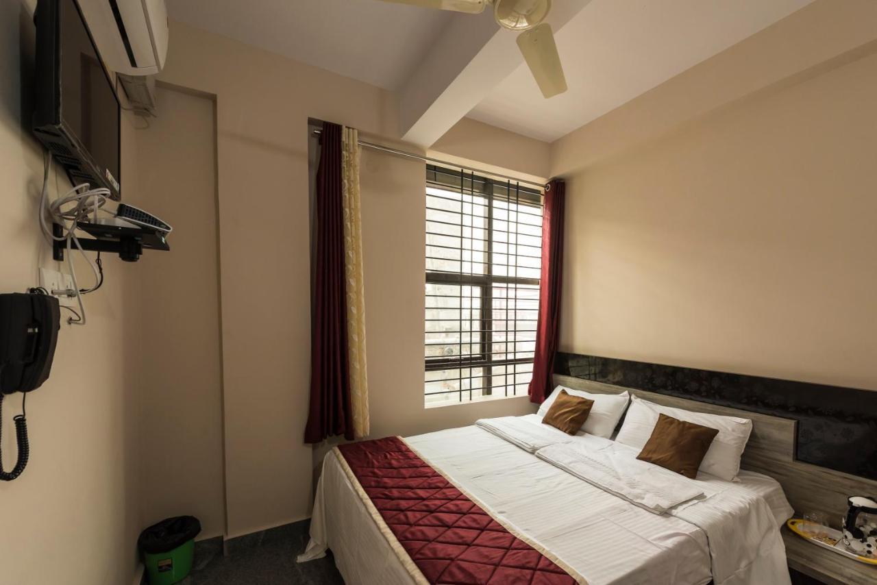 Oyo 9544 Hotel Crown Residency Mysore Ngoại thất bức ảnh